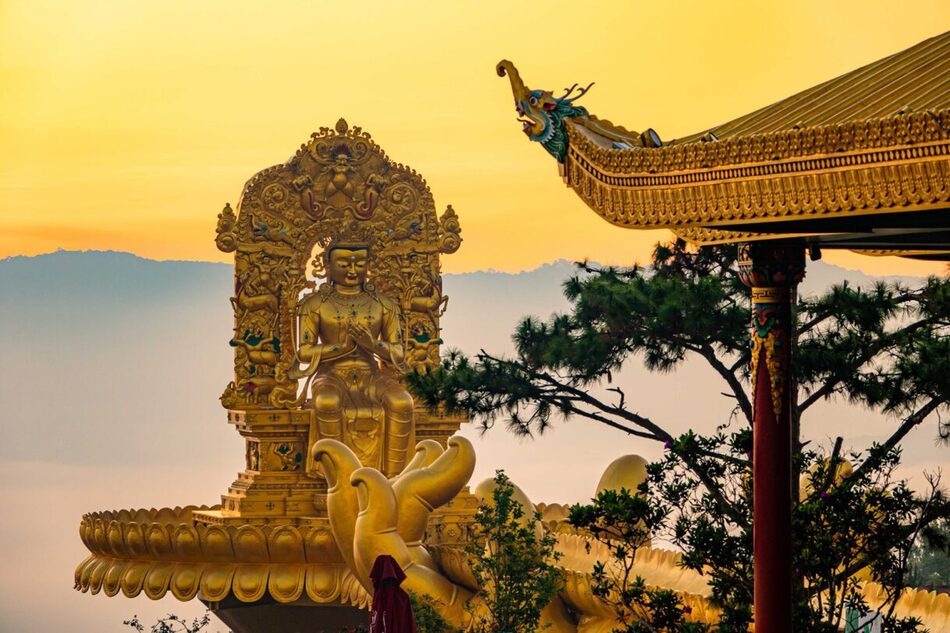Không gian tuyệt đẹp và đậm chất văn hóa Phật giáo Kim Cương Thừa