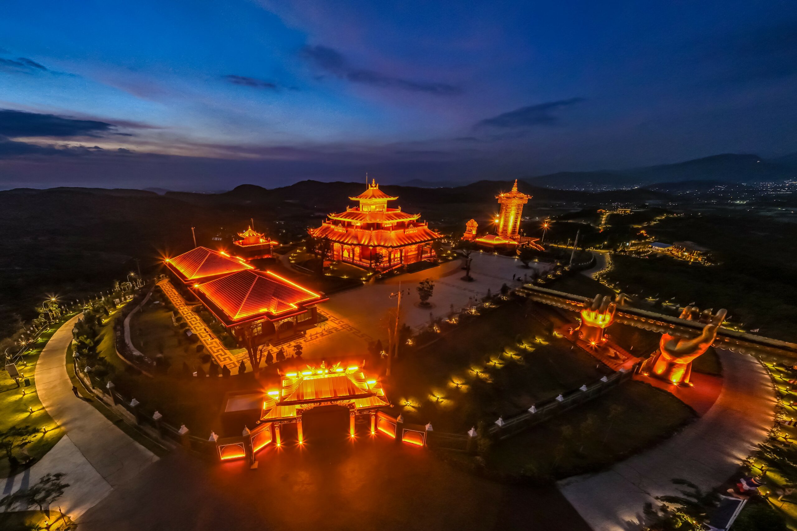 Trang chủ - Samten Hills