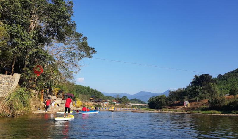 Suối Đá Hòn Giao