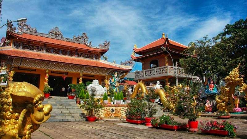 TOP 9 ngôi chùa linh thiêng và đẹp nhất tại Đà Lạt