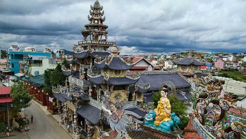 TOP 9 ngôi chùa linh thiêng và đẹp nhất tại Đà Lạt